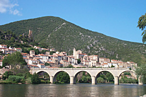 Le charmant village de Roquebrun